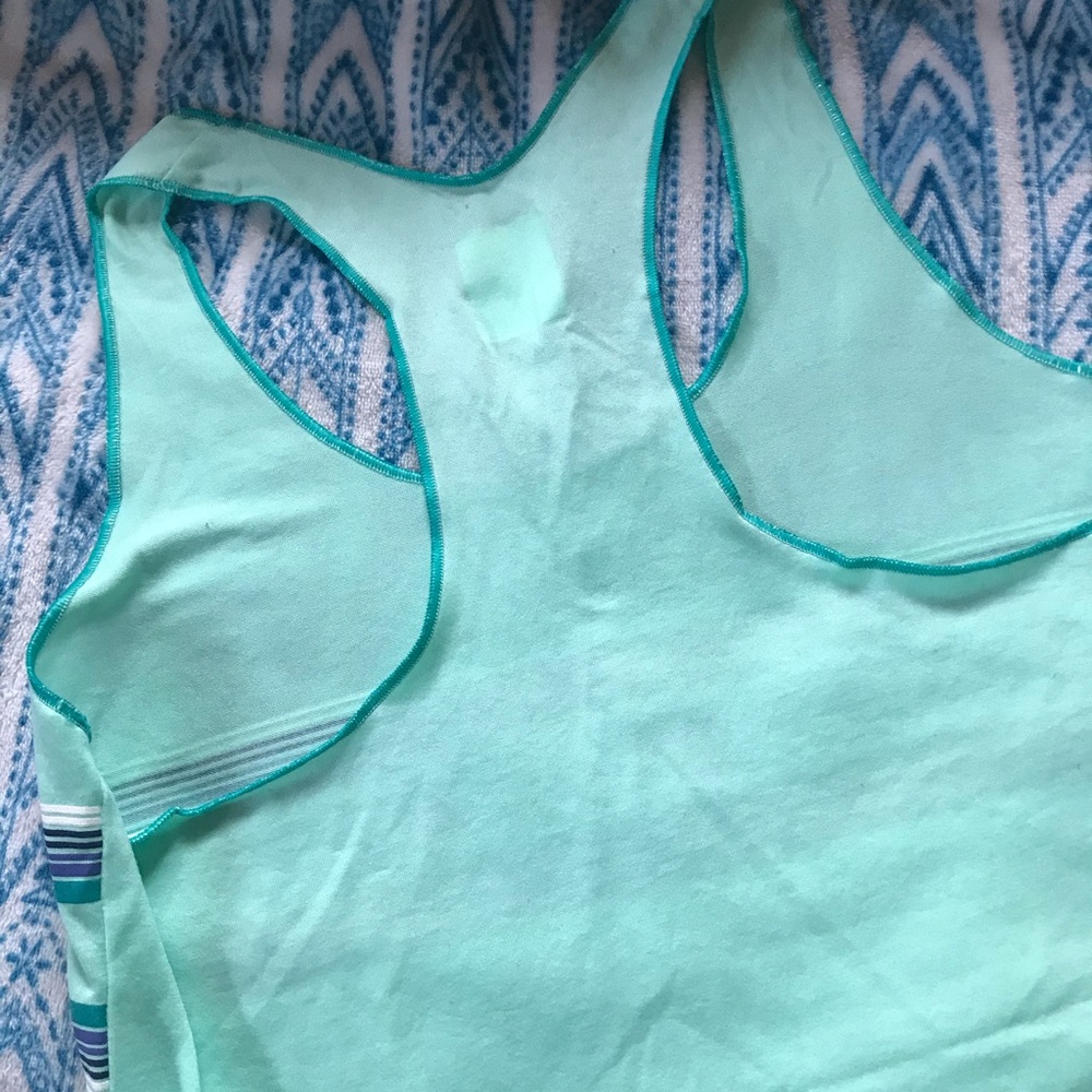 The North Face Logo Razorback Tank Top - Picture 6 of 6